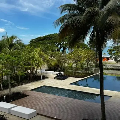 Azure Haven - Seaview Resort Home