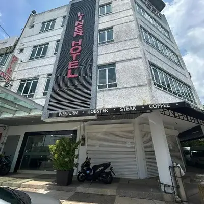 Liner hotel