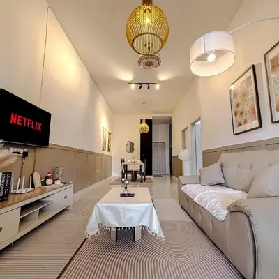 Family Landed 2BR House with Coway Free WiFi and Netflix for 8 Guests