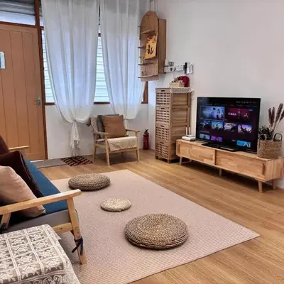 Corner Single-Storey Fire Camp 9pax FreeWiFi Ipoh Town By LUX SUITES