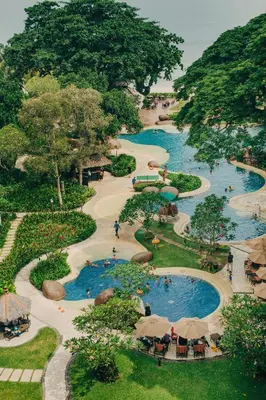 an overhead view of a pool at a resort at Shangri-La Rasa Sayang, Penang in Batu Ferringhi