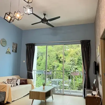 Cameron Forest Home - Golden Hills