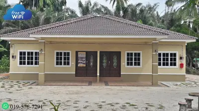 a small house is good enough for a family of four at Homestay selinsing in Simpang Ampat Semanggol