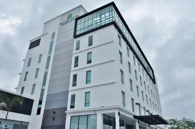 an image of the front of a building at Fuller Hotel Kulim in Kulim