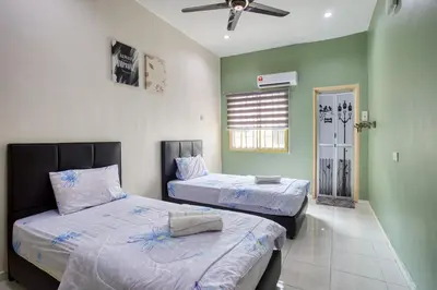 Gallery image of Gunung View Homestay 10 to 12 pax near Sunway Tambun in Ipoh