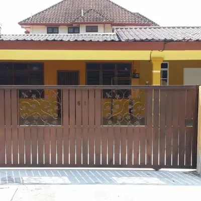 IsMa Lumut Homestay
