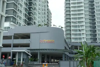 a building in a city with tall buildings at Sekinchan HighLevel SeaView Homestay \u9ad8\u697c \u770b\u6d77 \u9633\u53f0\u6c11\u5bbf in Sekincan