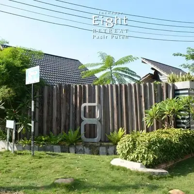 The Happy 8 Retreat