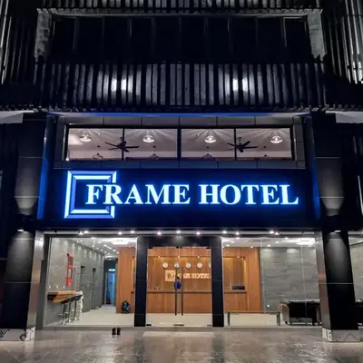 Frame Hotel