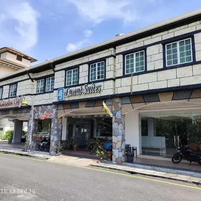 Ritz Suites