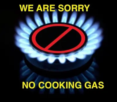 a sign that says we are sorry no cooking gas at Cameron Mossy Home @ Quintet in Tanah Rata