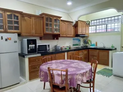 Gallery image of Kayu Merbau Homestay in Seri Iskandar