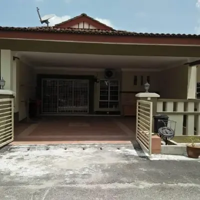 Kayu Merbau Homestay