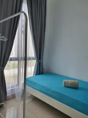 a bed in a room with a window at Homestay D'Bertam, Kepala Batas, Penang, Muslim Saja in Kepala Batas