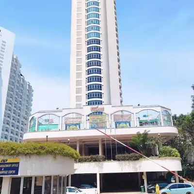 J Beach Suites At Rainbow Paradise