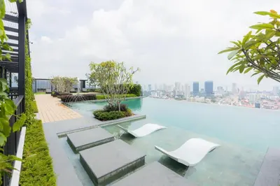a view of the water from the roof of a building at New Georgetown Modern City View 2BR Homestay for 10pax \u65e0\u654c\u7f8e\u666f\u4e24\u623f\u6c11\u5bbf Beacon Executive Suite in George Town