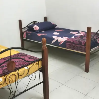 a pair of bunk beds in a room at Homestay Inap Bakawali Seri Iskandar in Seri Iskandar