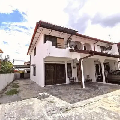 Cheerful 4-Bedrooms Residents Home