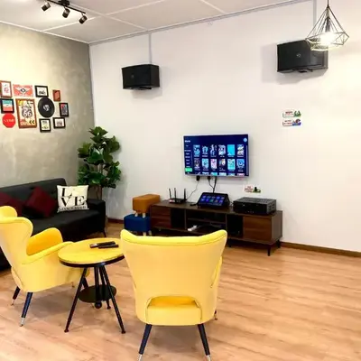 comfy 3-bedrooms with family karaoke Max-10pax