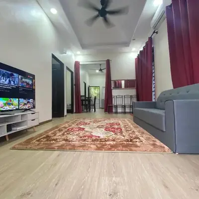 Ainaz Homestay Balik Pulau
