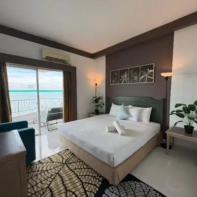 Seaview Deluxe Rainbow Paradise Tg Bungah 8pax