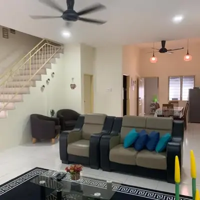 ZillQayyim Homestay