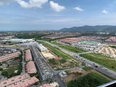 an aerial view of a city with buildings and roads at Ulike homestay~3room~The Venus~Manjung~Lumut in Seri Manjung