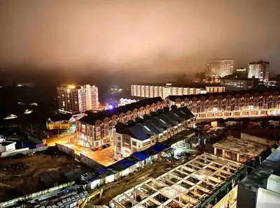 an overhead view of a city at night at Paddy Bee in Brinchang
