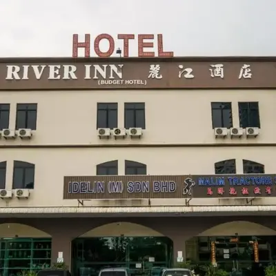 Hotel River Inn