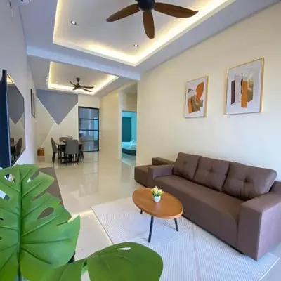 LYL HOMESTAY-IPOH 10Pax 4R