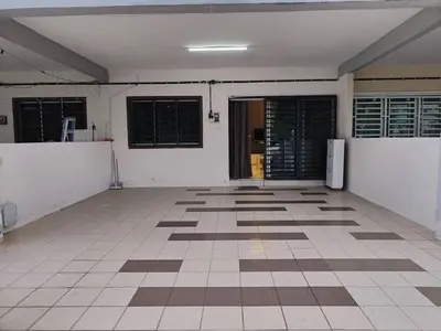an empty room with a white and brown tiled floor at YMT Tambun The Lost World Hideaway in Ipoh