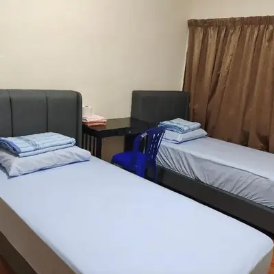 CLP perai homestay near Sri Muniswarar Temple 2
